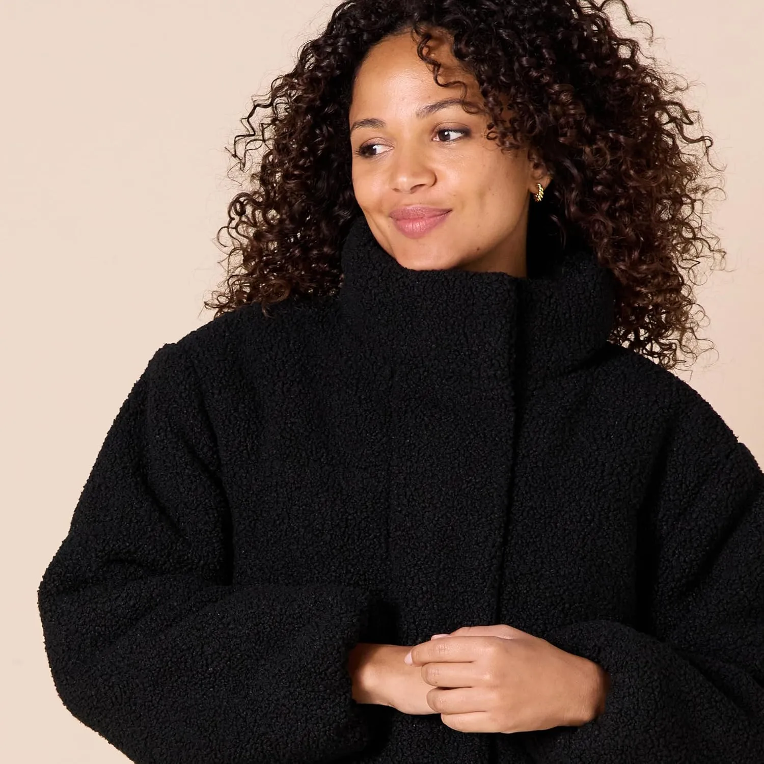 Amazon Essentials Women's Cropped Full-Zip Puffer Jacket (Quilted Matte or Sherpa Fleece)