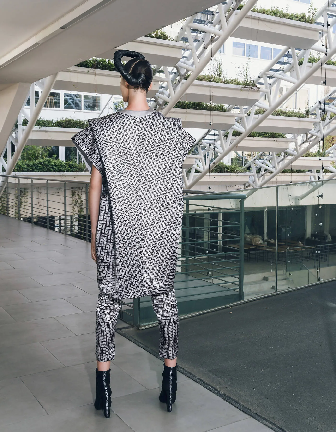 Ascending & Descending - Vest