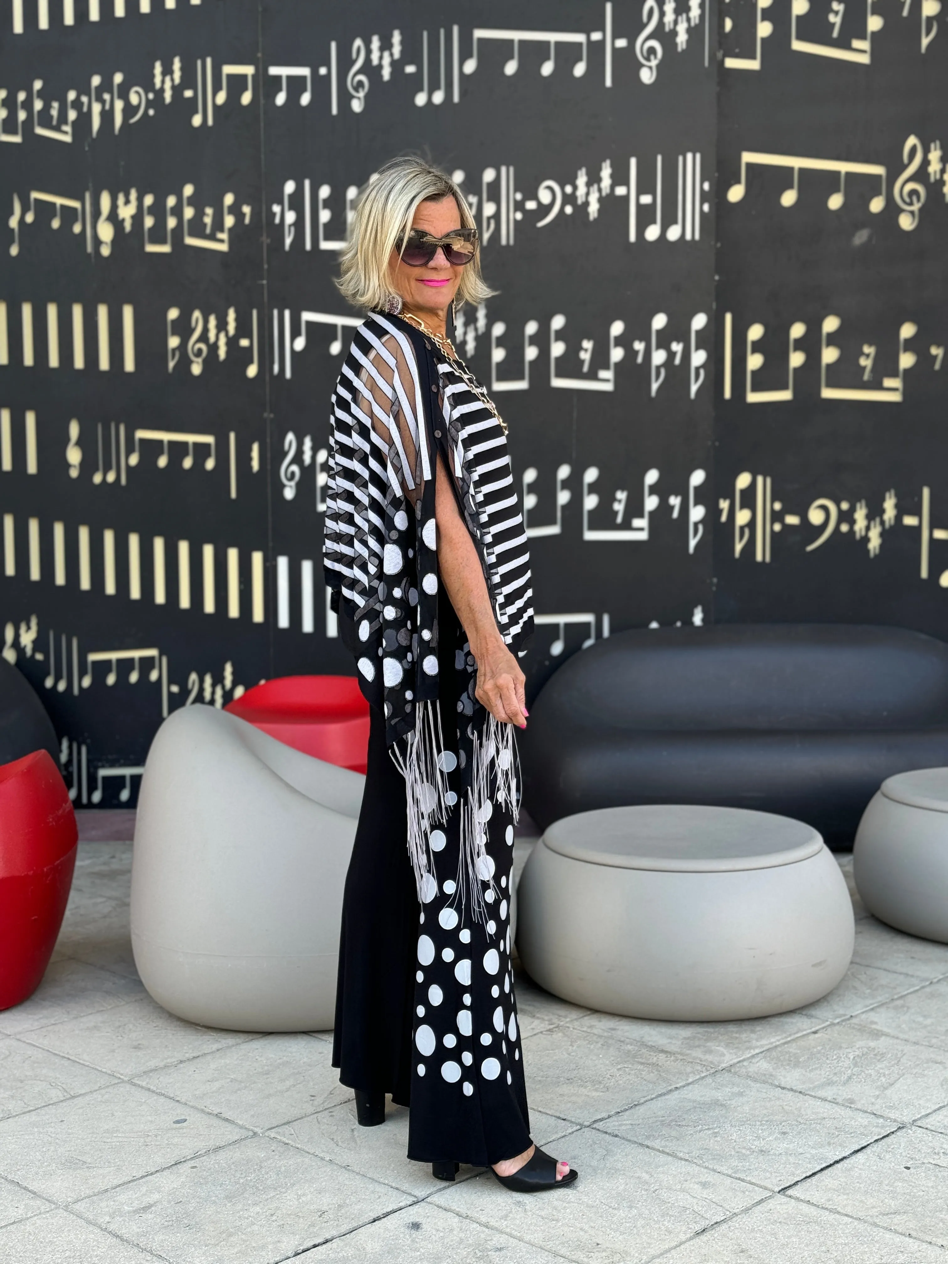 BLACK AND WHITE POKA DOT 7 WAY SCARF