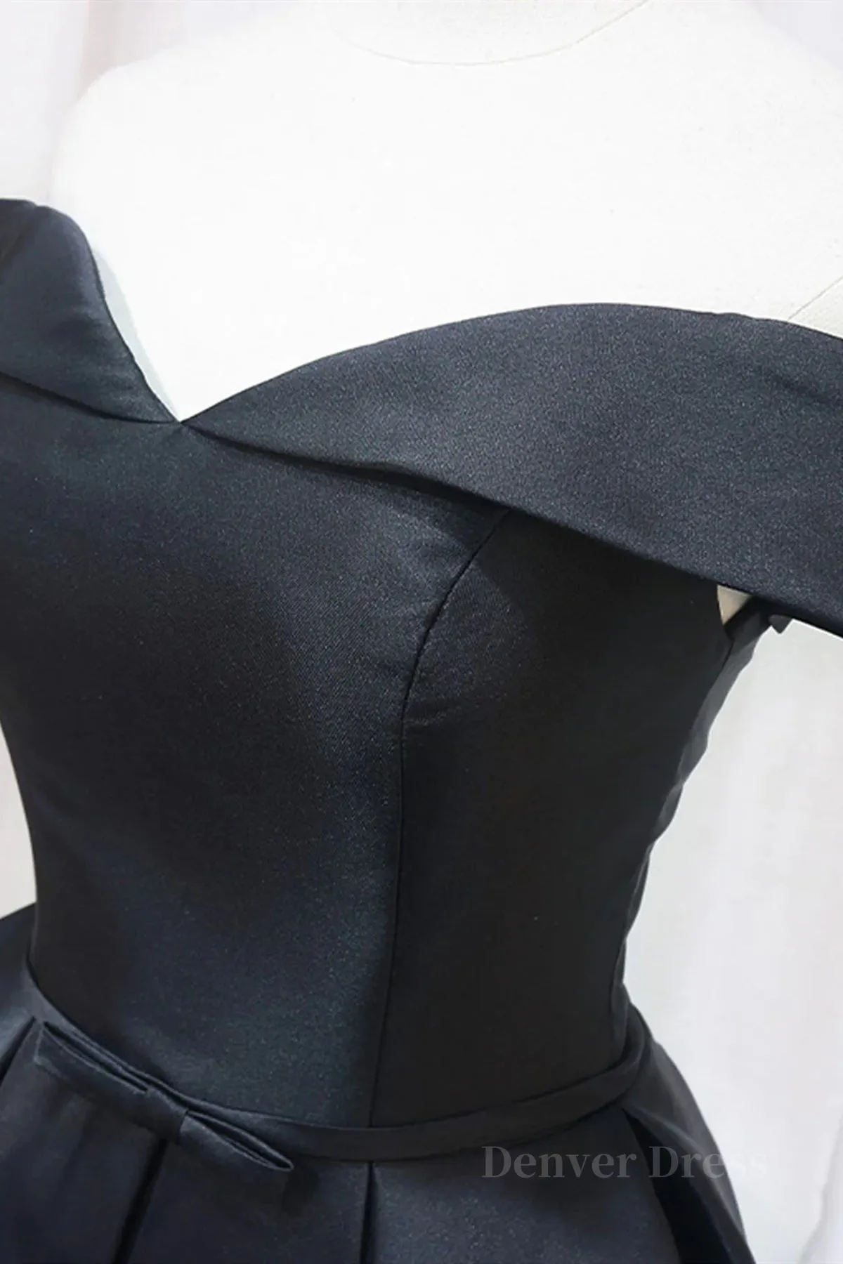 kamahe Off the Shoulder Short Black Prom Dresses, Off Shoulder Short Black Formal Graduation Dresses