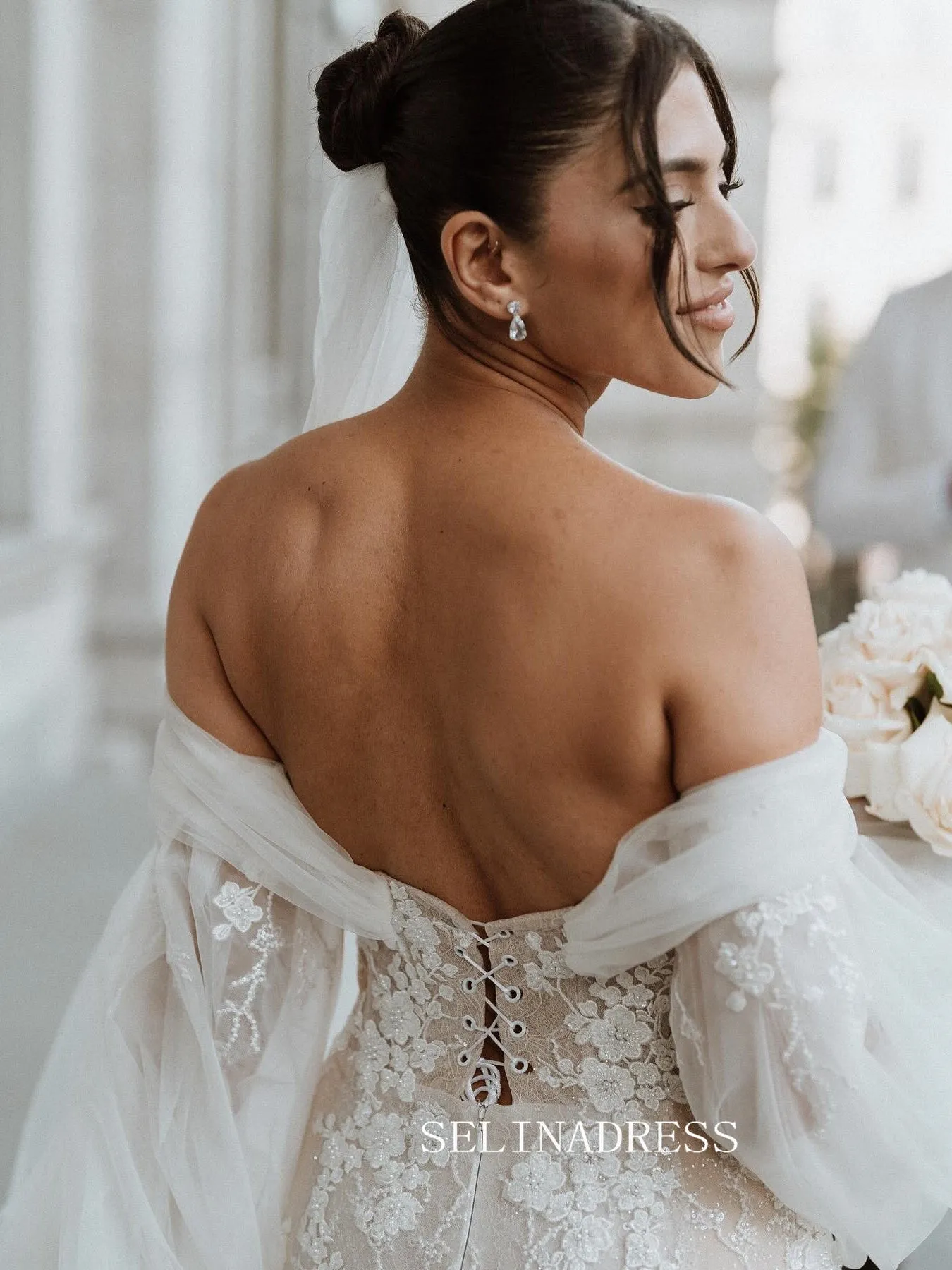 Mermaid Off-the-shoulder Long Sleeve Wedding Dress Cheap Lace Wedding Gowns EVW009