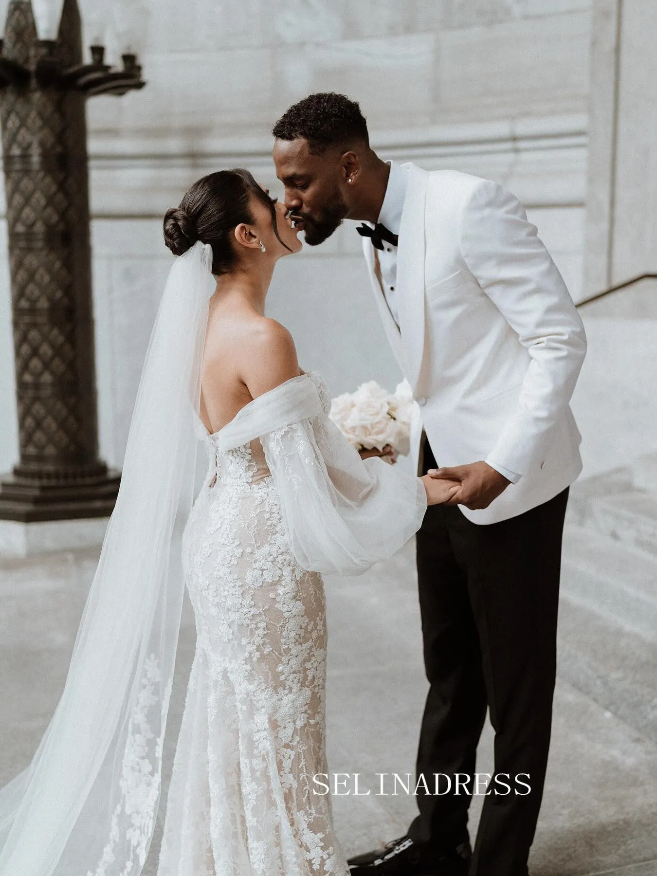 Mermaid Off-the-shoulder Long Sleeve Wedding Dress Cheap Lace Wedding Gowns EVW009