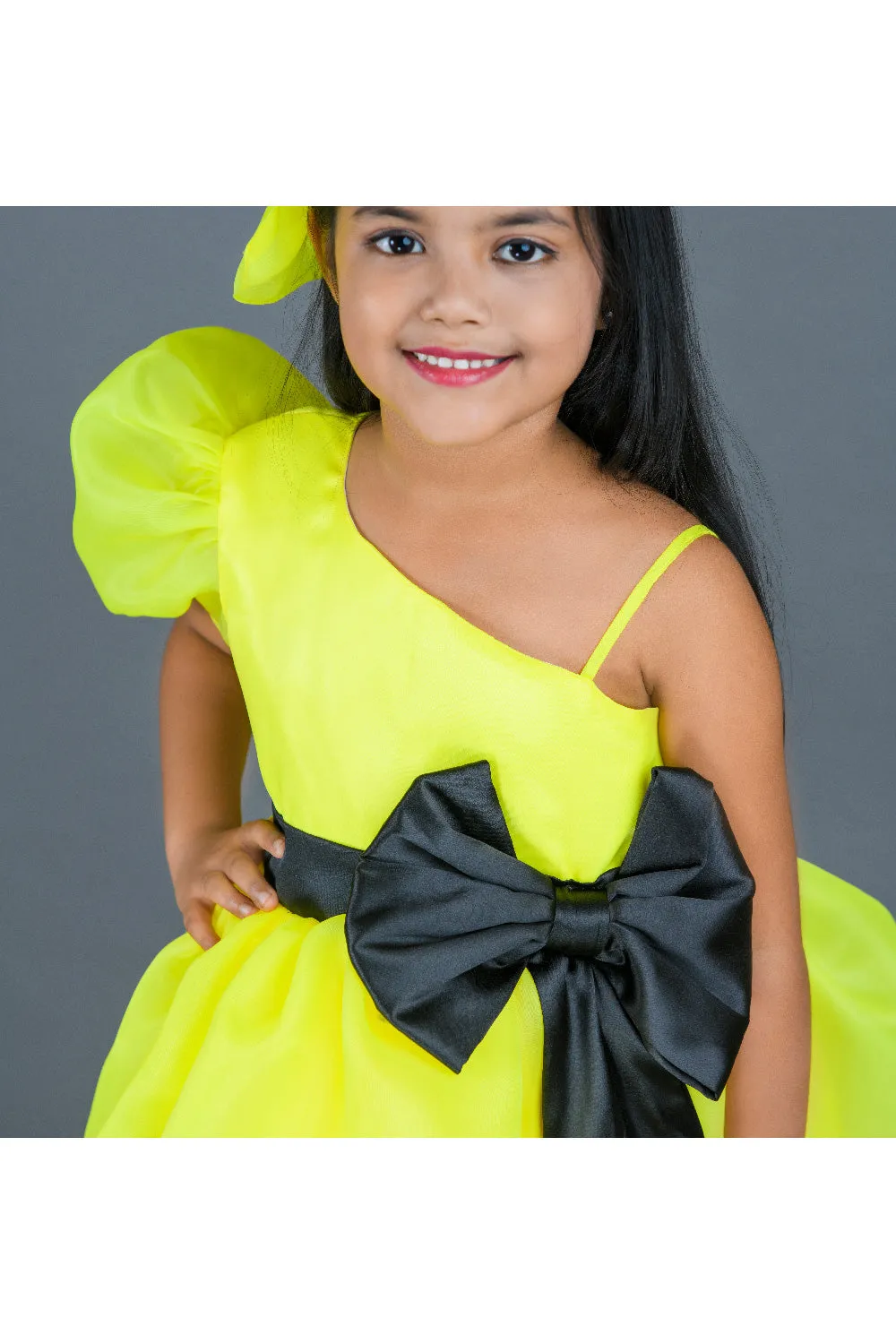 Neon Yellow Bow Detailing One Shoulder Organza Dress