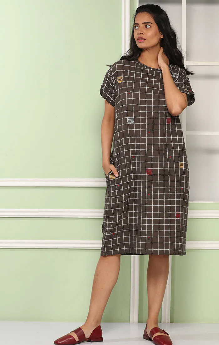 Peg Dress Checks