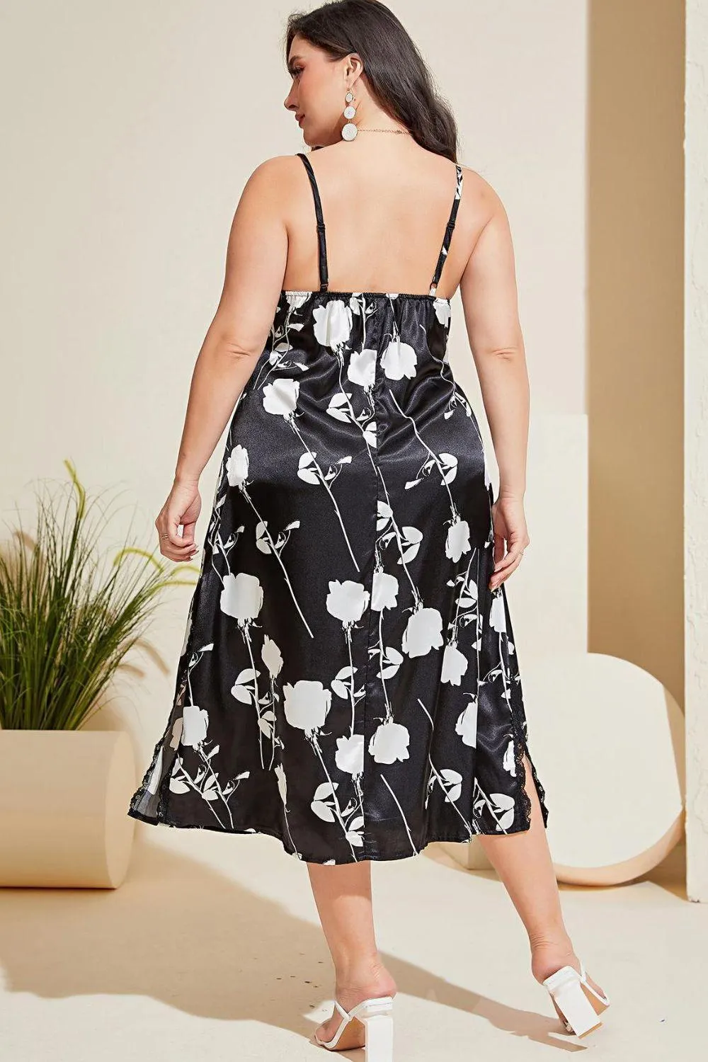 Plus Size Floral Lace Trim Night Dress