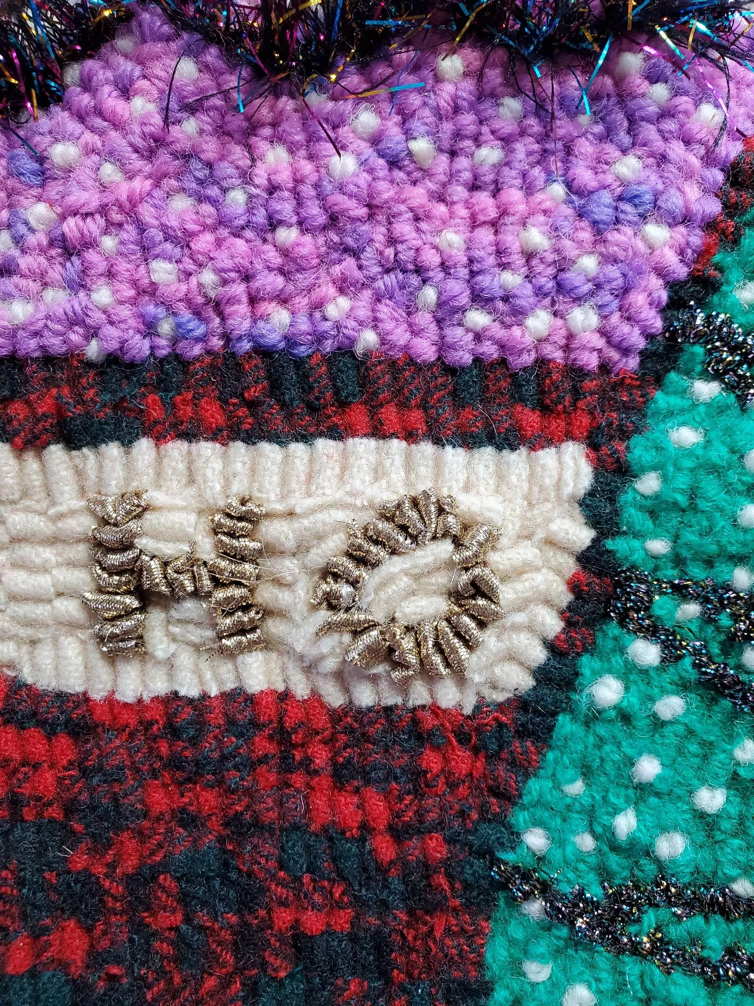 Ugly Christmas Sweater Garlant Kit